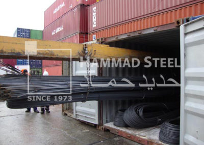 Heavey-Crane-Loading-the-Deformed-Steel-Bar-Bundles-in-Container